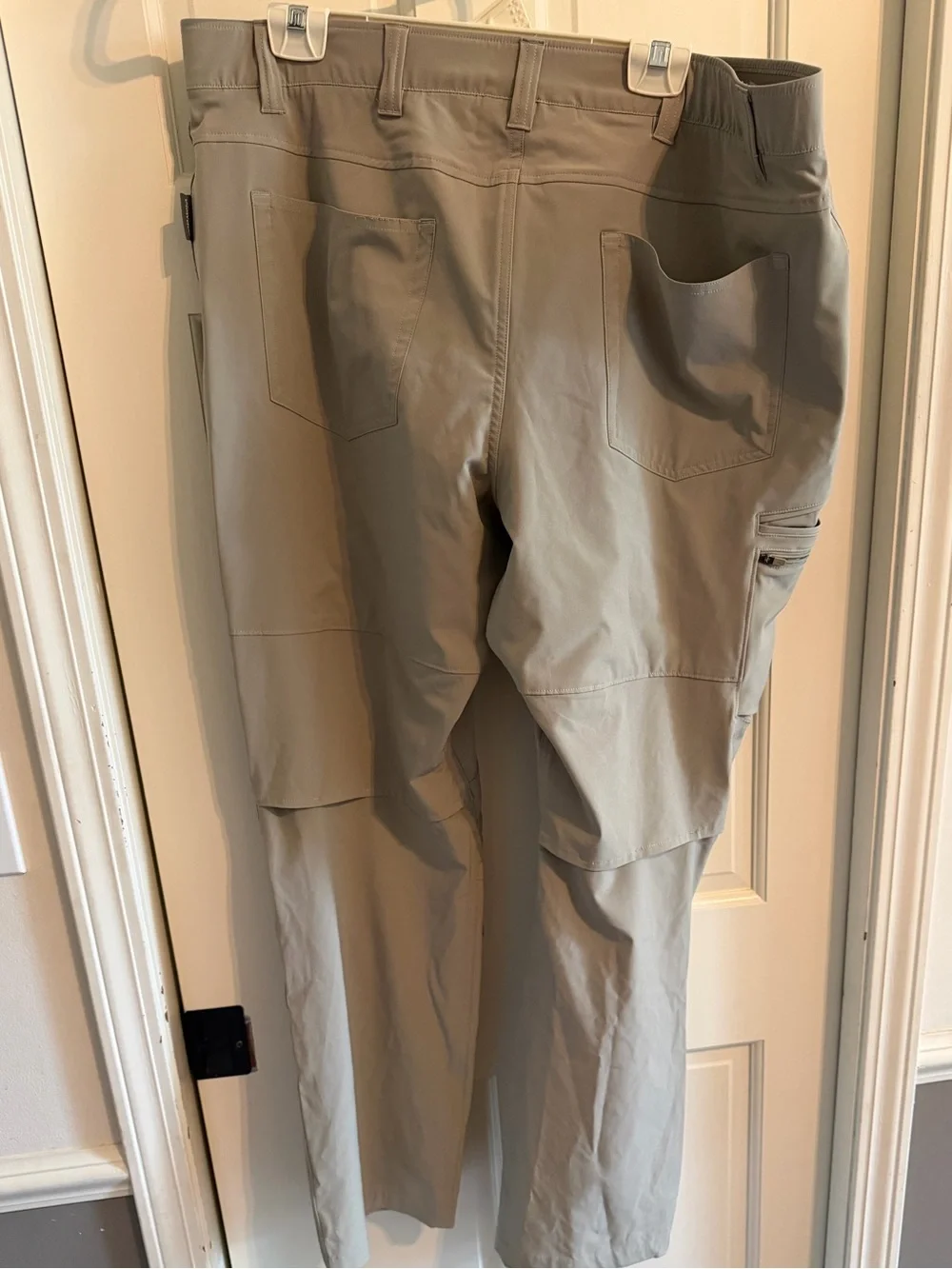 Under Armour Men's Light Gray Cargo Pants with Zip Pocket